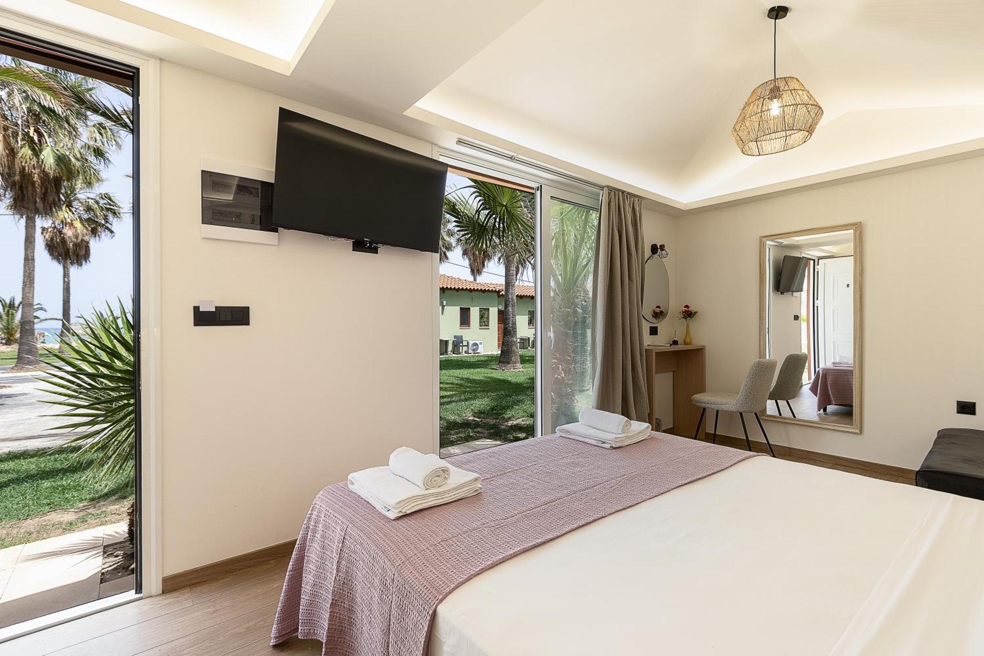 La Palma Beachfront Suites Georgioupoli Exterior foto