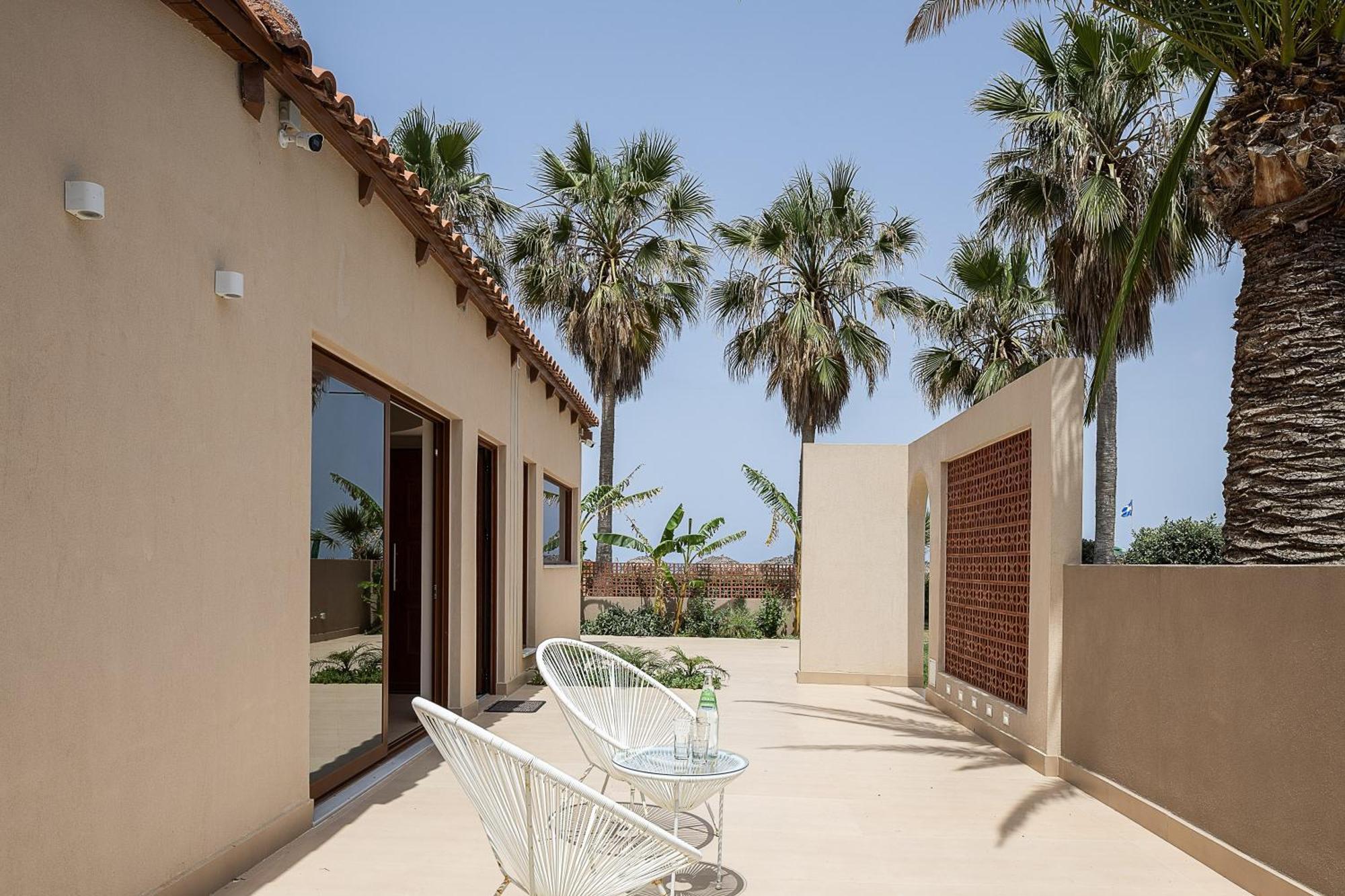 La Palma Beachfront Suites Georgioupoli Exterior foto