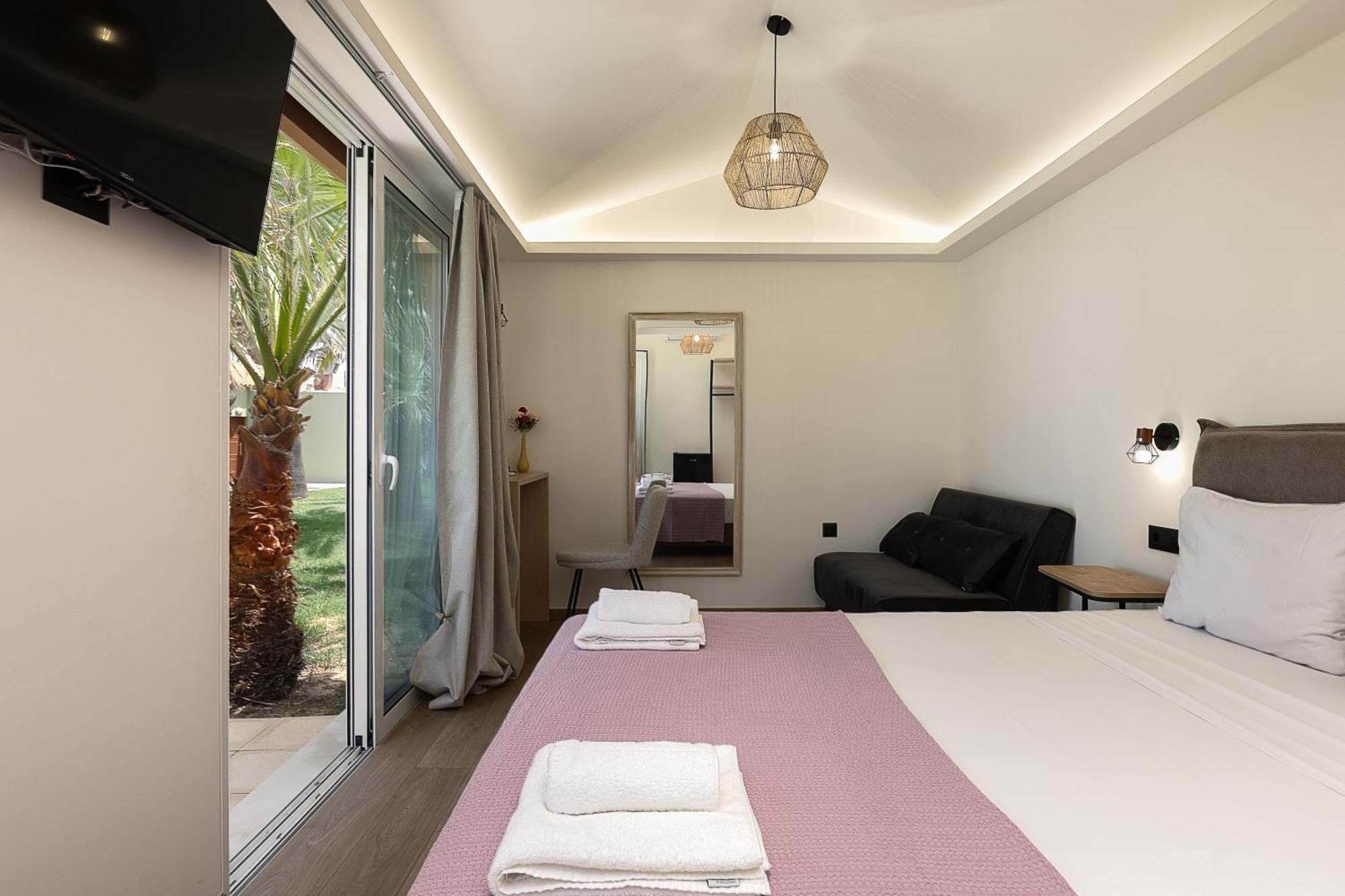 La Palma Beachfront Suites Georgioupoli Exterior foto