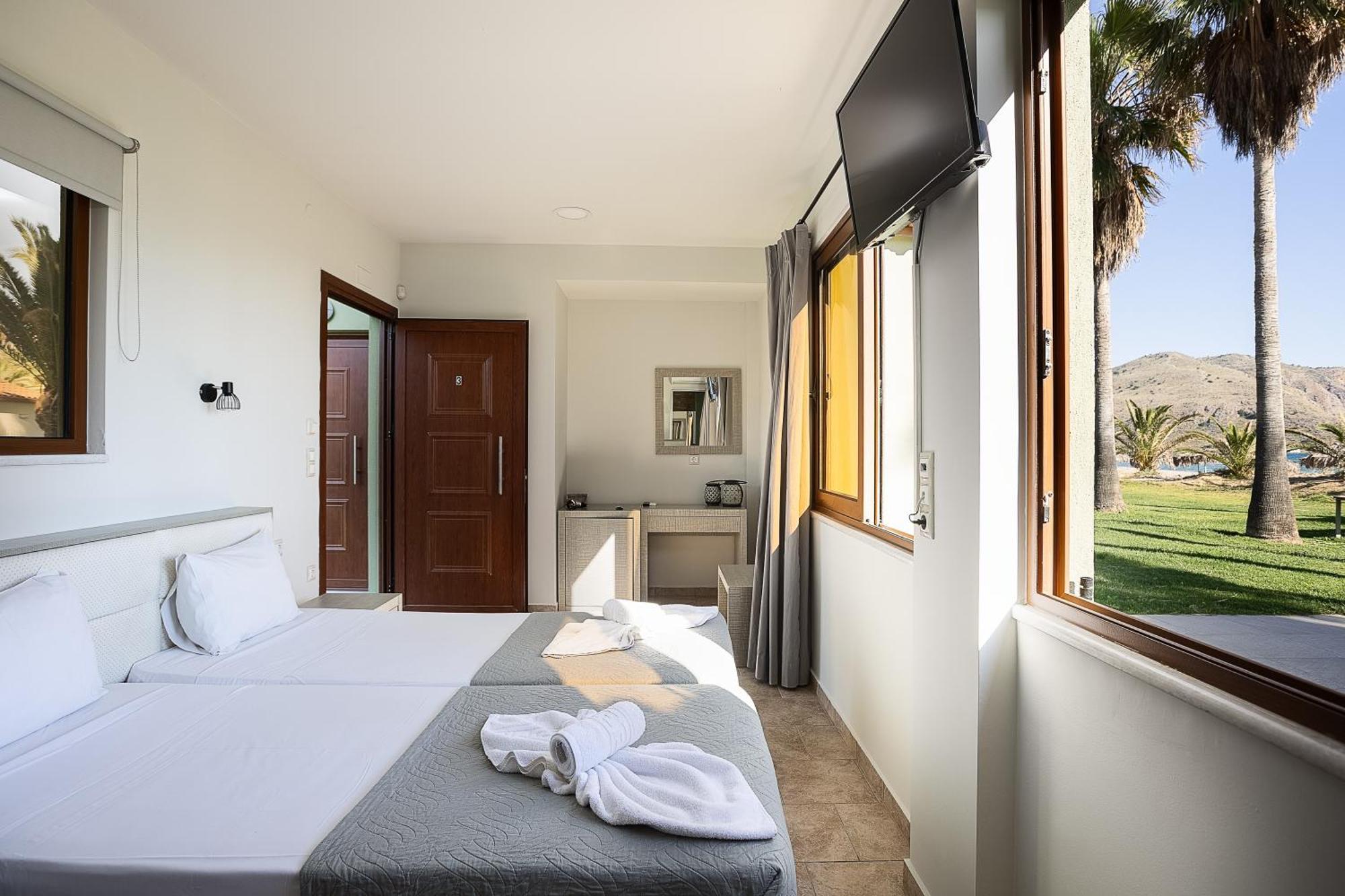 La Palma Beachfront Suites Georgioupoli Exterior foto