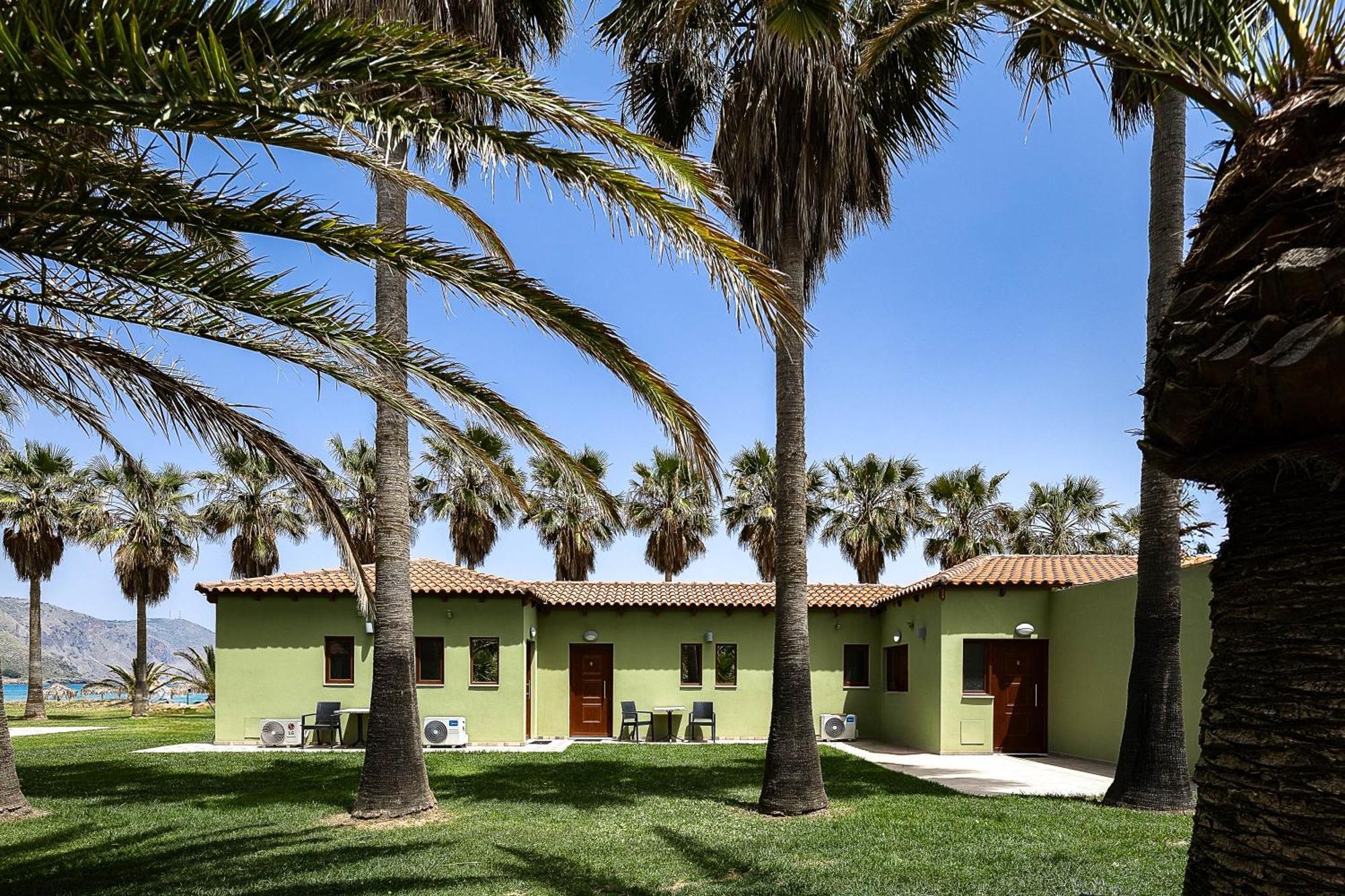 La Palma Beachfront Suites Georgioupoli Exterior foto